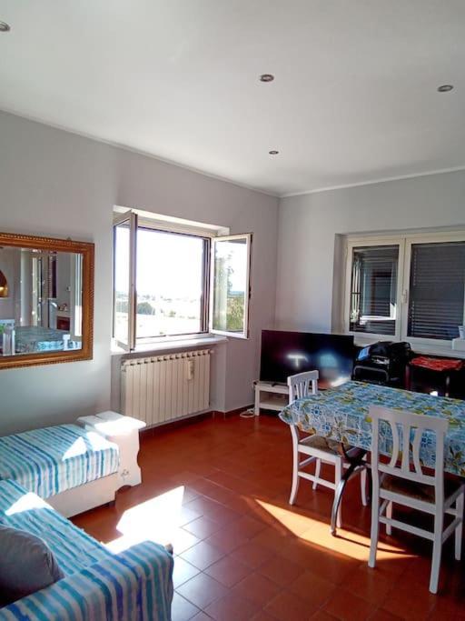 Appartamento Luminosissimo Con Vista Panoramica Marina di Cerveteri 외부 사진